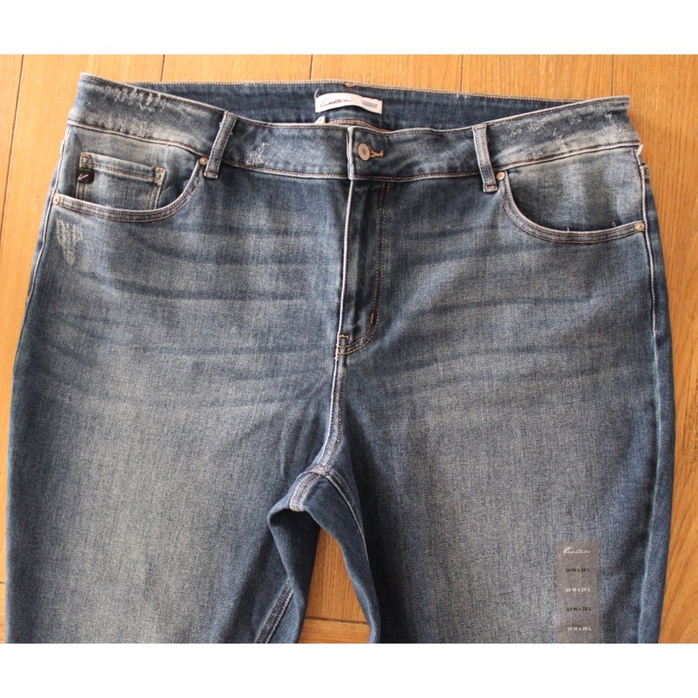 Plus Size KanCan Skinny Mid Rise Frayed Hem Jeans NWT Plus Size 24W - Picture 2 of 9